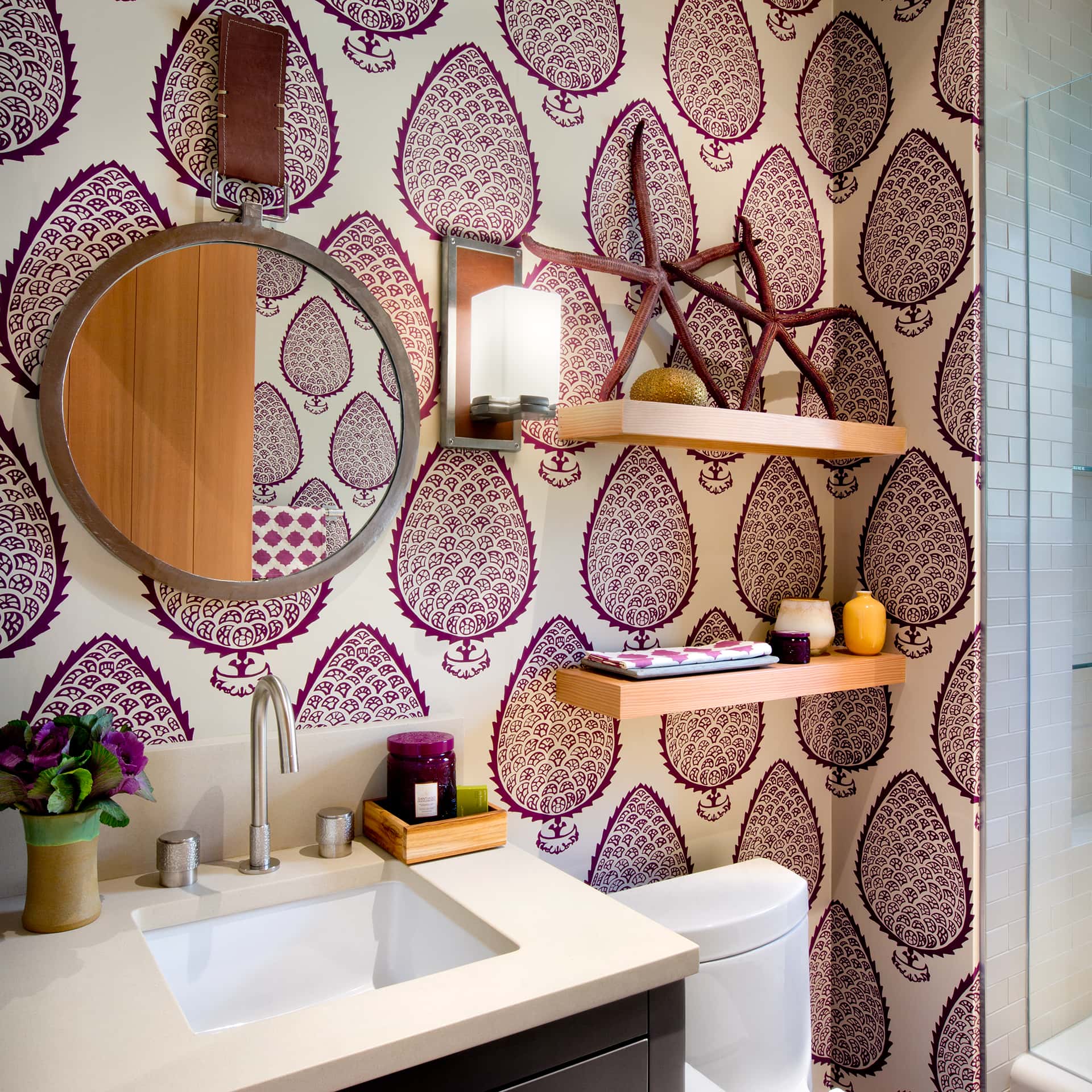<p>Martis Camp Mountainside Den Bathroom<br />
<em>Photo by David Wakely</em></p>
